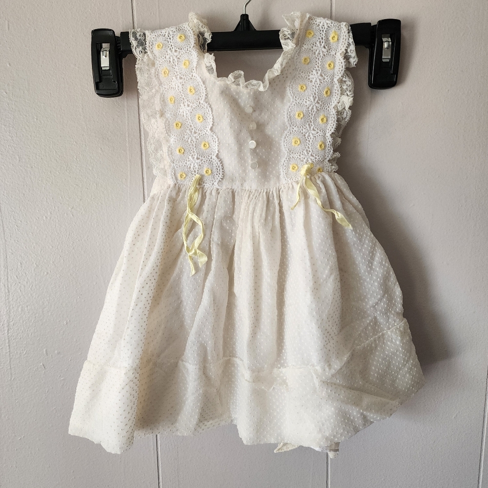 Vintage 1940s–1950s White Eyelet Baby Dress 0–3 Months Handmade Easter Spring